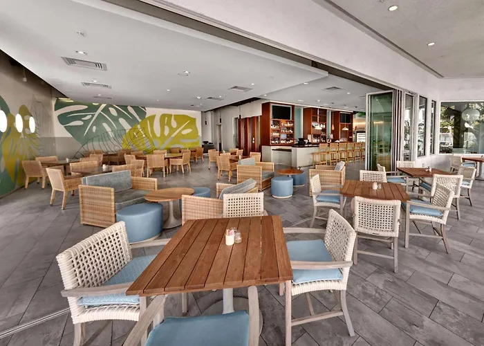 Hotel Mdr Marina Del Rey- A Doubletree By Hilton